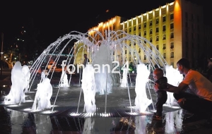 Подводный светодиодный прожектор (LED) 3 диода, 45°, 12V.DC, холодный белый Подводный светодиодный прожектор (LED) 3 диода, 45°, 12V.DC, холодный белый